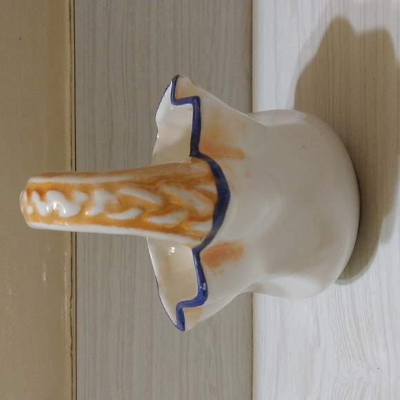 Vintage Czechoslovakia Art Pottery Luster Basket - Picture 4 of 6